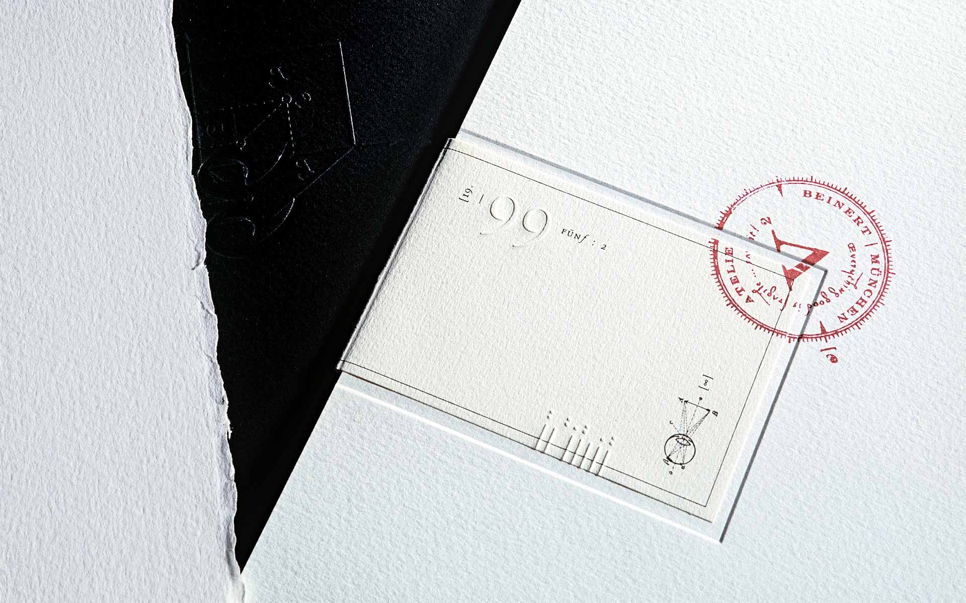 Gestaltung des Prospekts »5 Arbeitsproben Vol. 2« mit Blindprägungen, Siegel und Stempel.